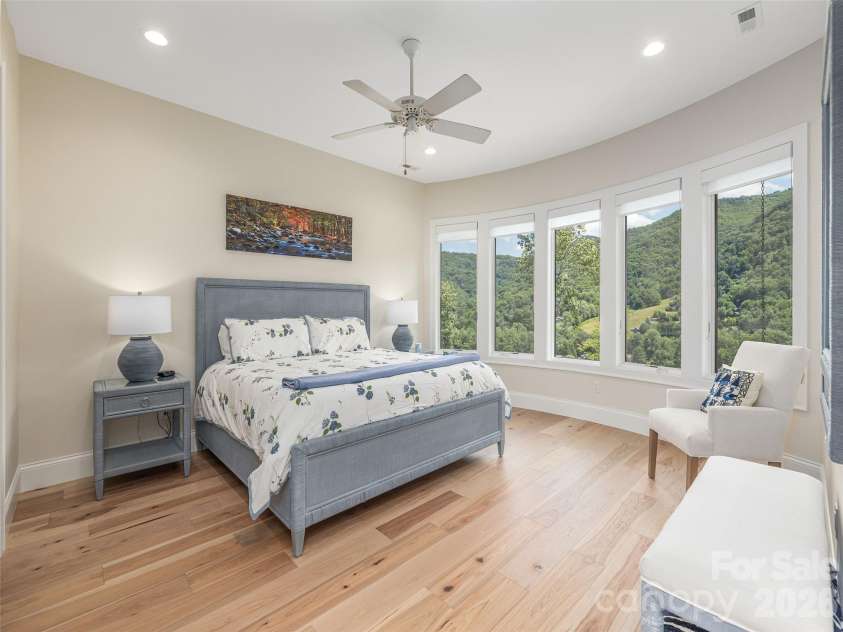 167 Southpoint Ridge, Maggie Valley, NC 28751.  MLS# CAR4398077, YatesRealty ID 33192. 