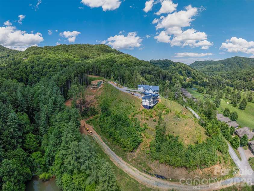 167 Southpoint Ridge, Maggie Valley, NC 28751.  MLS# CAR4398077, YatesRealty ID 33192. 