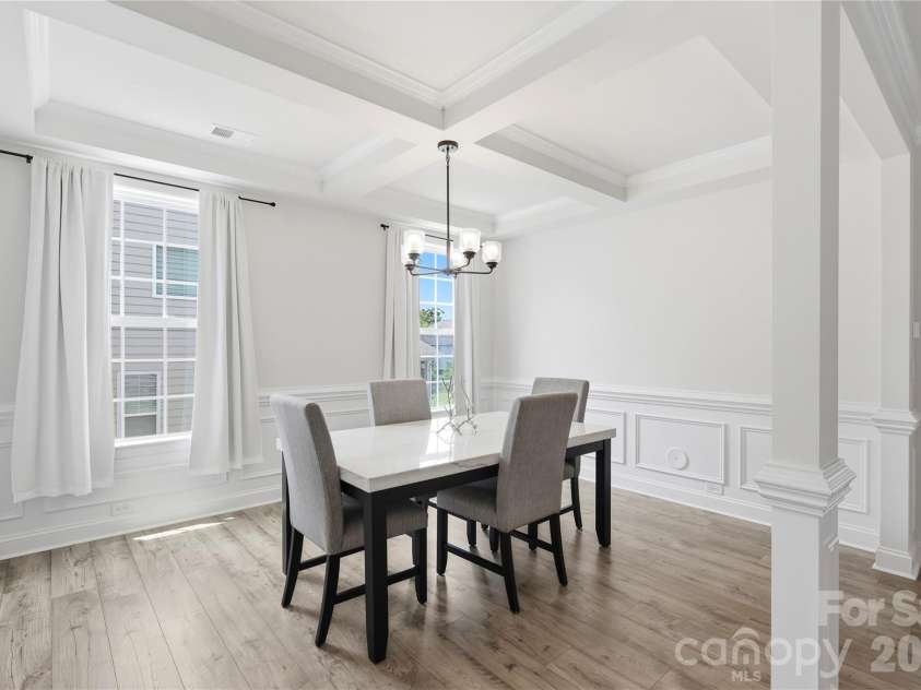9010 Surry Spring Lane, Huntersville, NC 28078.  MLS# CAR4393945, YatesRealty ID 33194. 