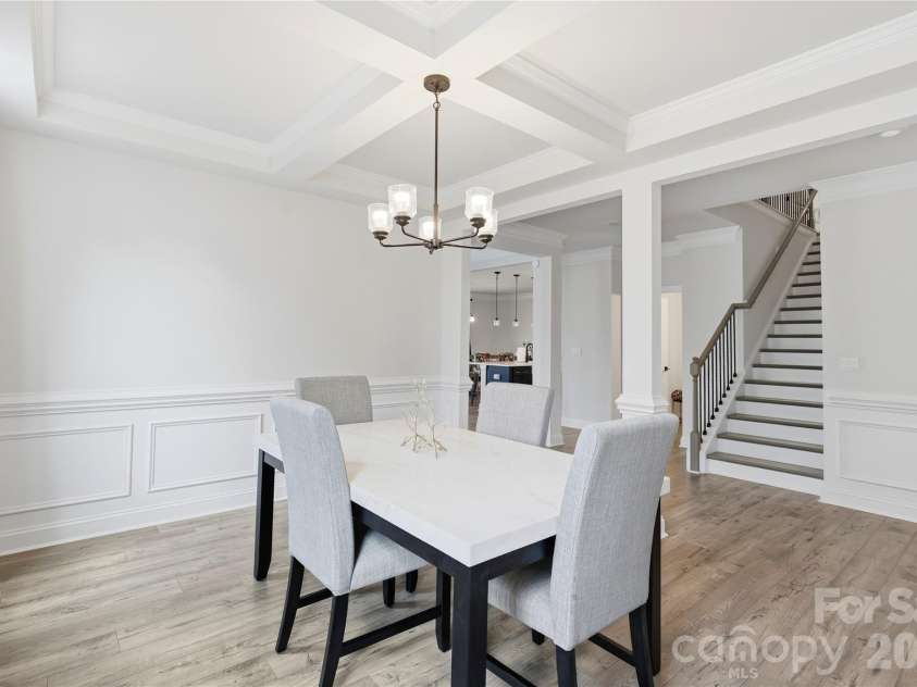 9010 Surry Spring Lane, Huntersville, NC 28078.  MLS# CAR4393945, YatesRealty ID 33194. 