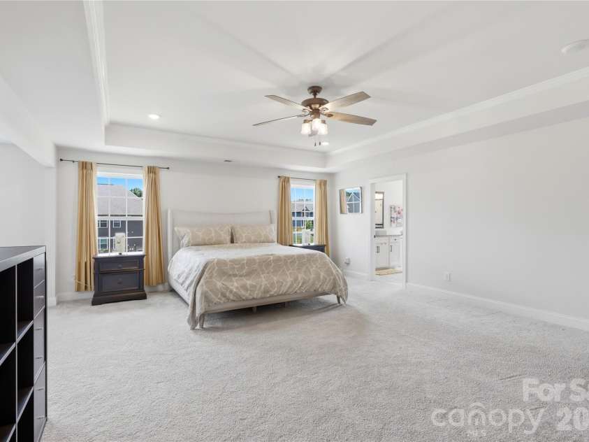 9010 Surry Spring Lane, Huntersville, NC 28078.  MLS# CAR4393945, YatesRealty ID 33194. 