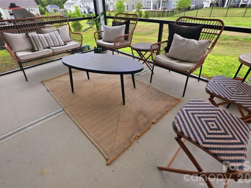 9010 Surry Spring Lane, Huntersville, NC 28078.  MLS# CAR4393945, YatesRealty ID 33194. 