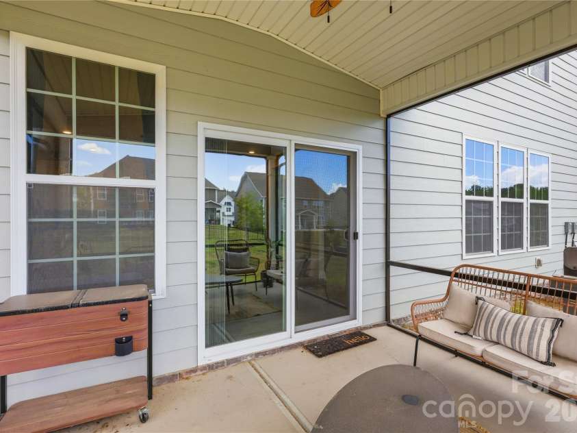 9010 Surry Spring Lane, Huntersville, NC 28078.  MLS# CAR4393945, YatesRealty ID 33194. 