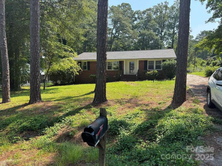 802 Roberdel Road, Rockingham, NC 28379.  MLS# CAR4293987, YatesRealty ID 33195. 