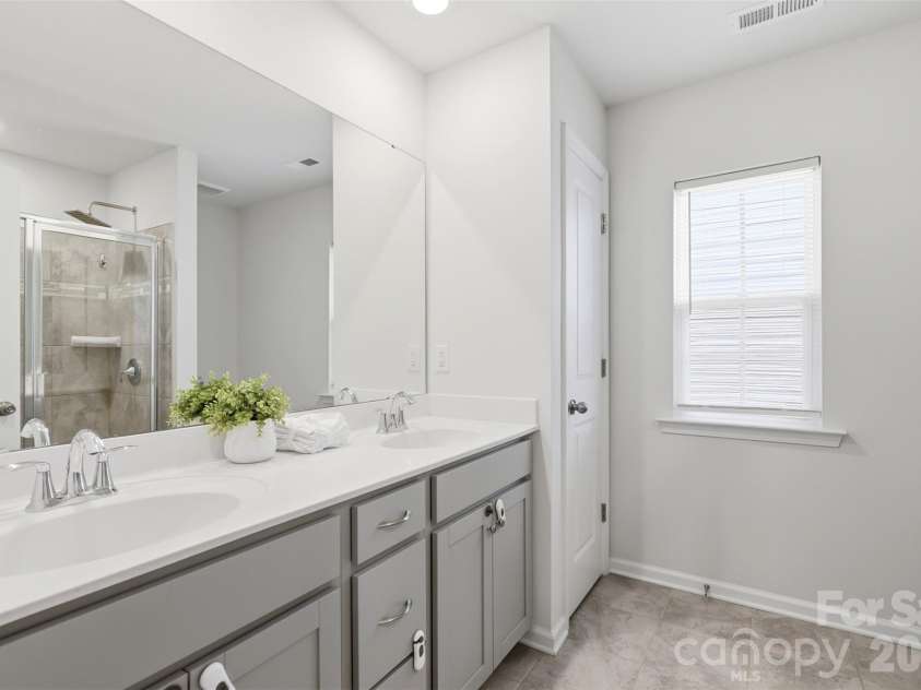 7720 Sea Turtle Way, Lancaster, SC 29720.  MLS# CAR4393365, YatesRealty ID 33196. 