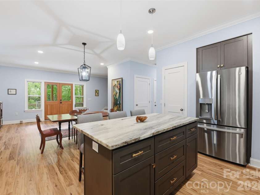 85 Garnet Spring Lane, Waynesville, NC 28785.  MLS# CAR4394449, YatesRealty ID 33197. 