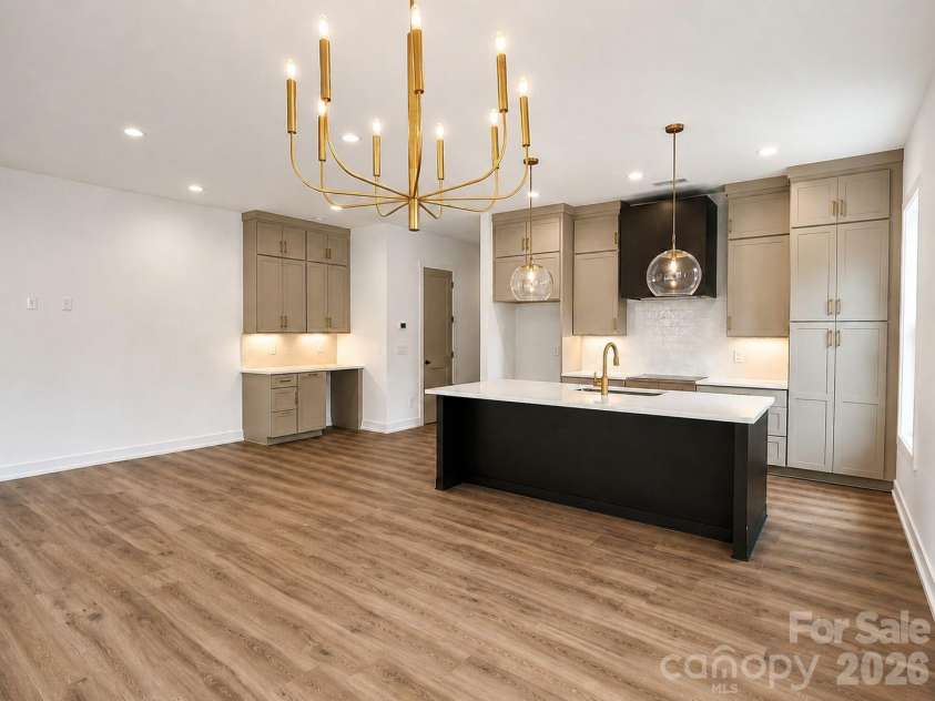 3926 Sarah Drive, Charlotte, NC 28217.  MLS# CAR4334523, YatesRealty ID 33198. 