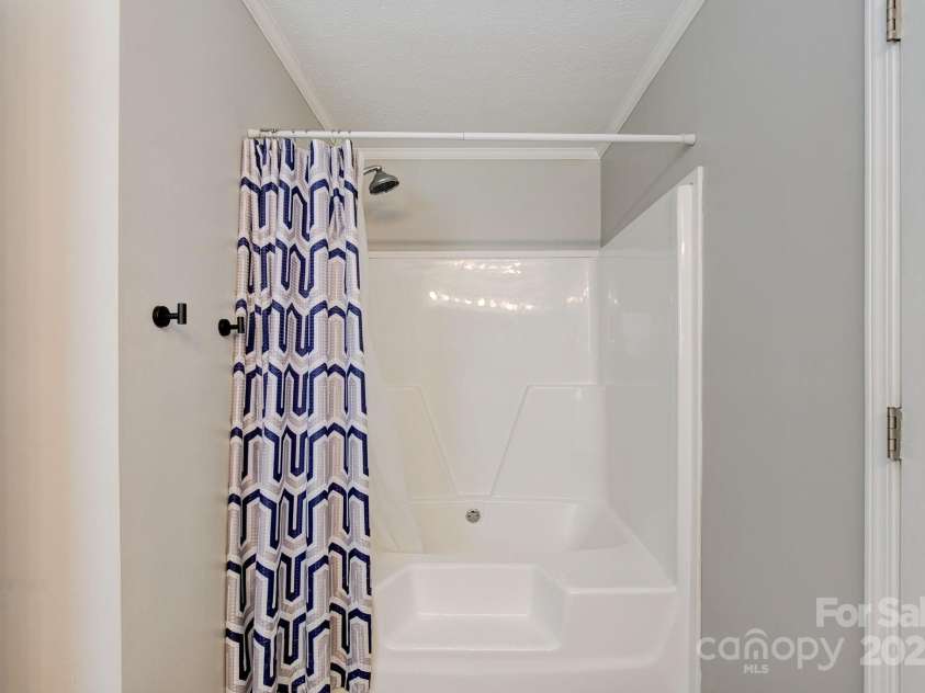 179 Youngs Bend Road, Kershaw, SC 29067.  MLS# CAR4293824, YatesRealty ID 33199. 