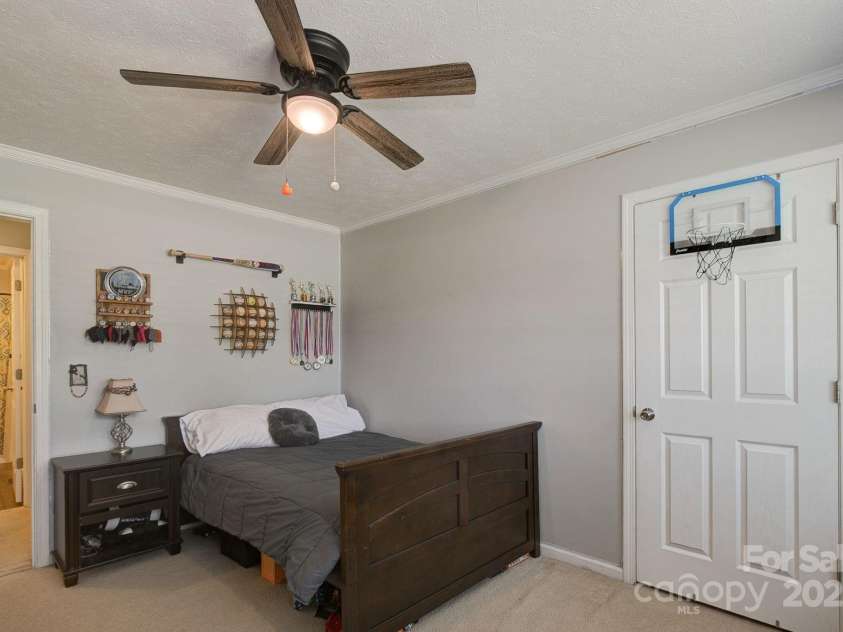 179 Youngs Bend Road, Kershaw, SC 29067.  MLS# CAR4293824, YatesRealty ID 33199. 