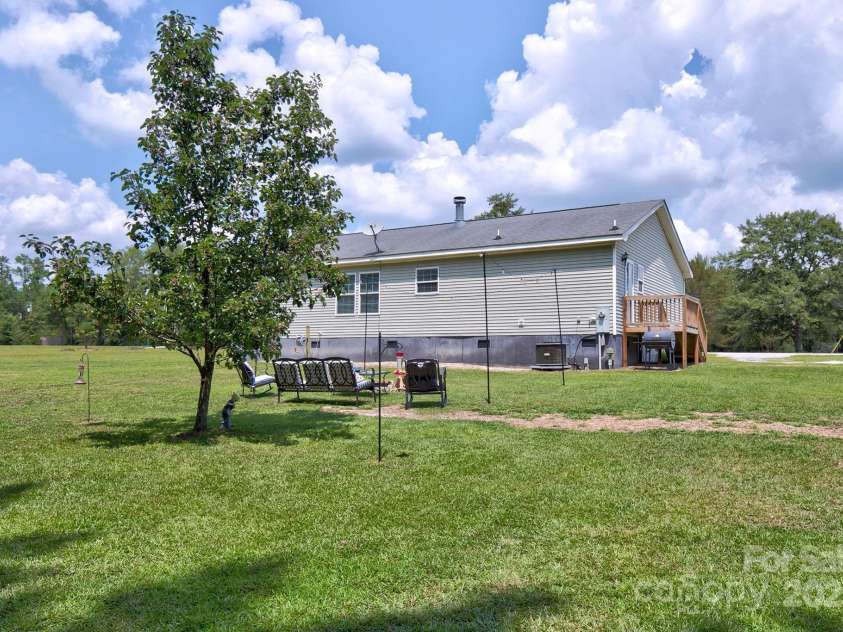 179 Youngs Bend Road, Kershaw, SC 29067.  MLS# CAR4293824, YatesRealty ID 33199. 