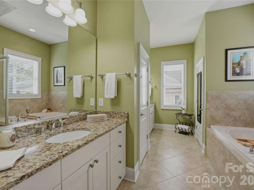 21903 Riddles Court, Cornelius, NC 28031.  MLS# CAR4385261, YatesRealty ID 33199. 