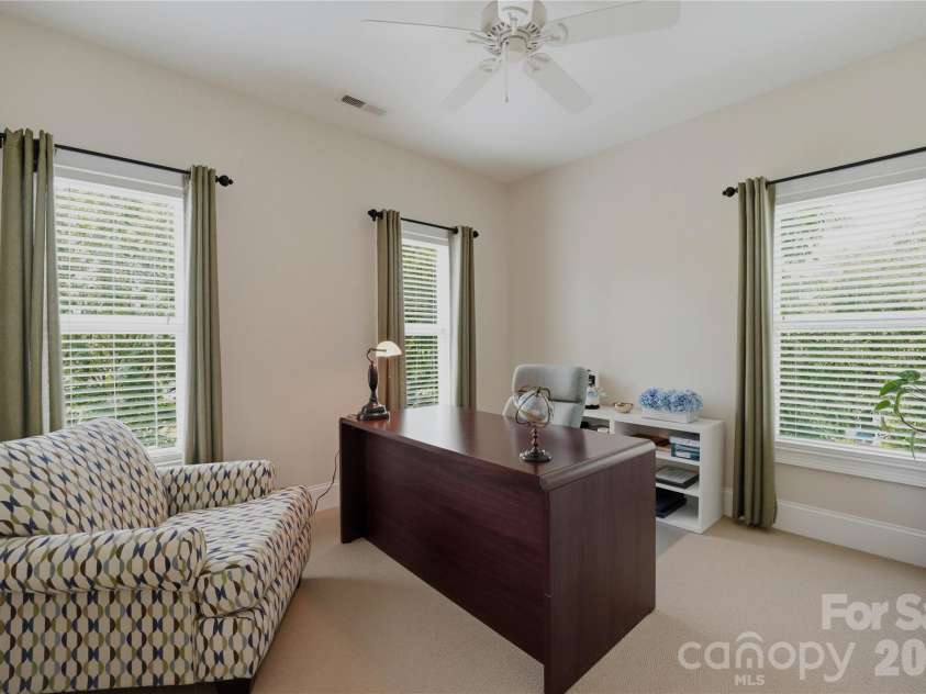 21903 Riddles Court, Cornelius, NC 28031.  MLS# CAR4385261, YatesRealty ID 33199. 