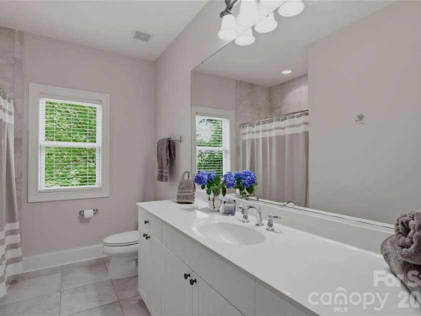 21903 Riddles Court, Cornelius, NC 28031.  MLS# CAR4385261, YatesRealty ID 33199. 
