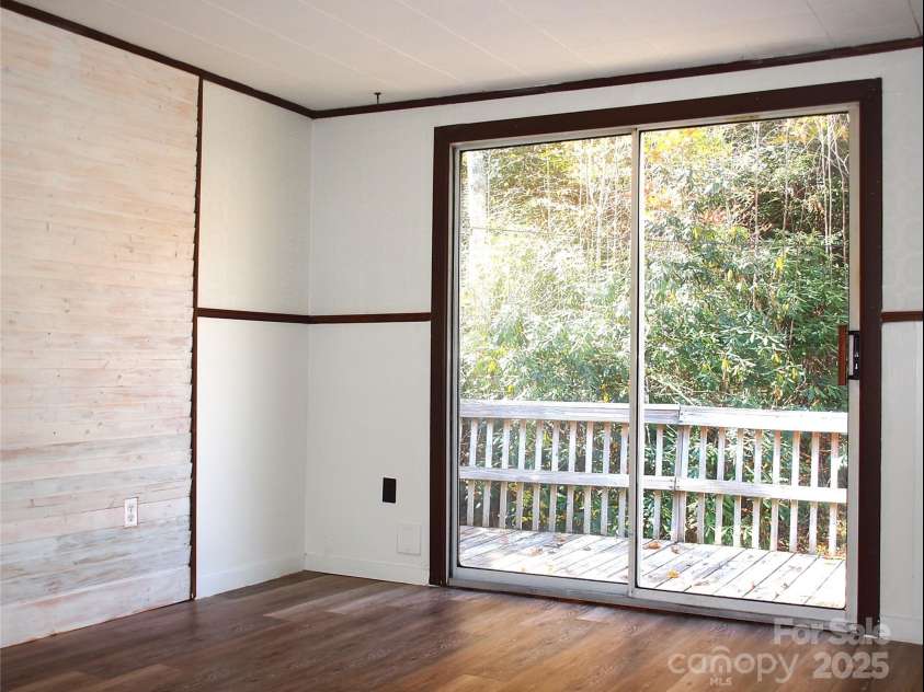 9 Smokey Cove Road, Canton, NC 28716.  MLS# CAR4314818, YatesRealty ID 332. Dining Room