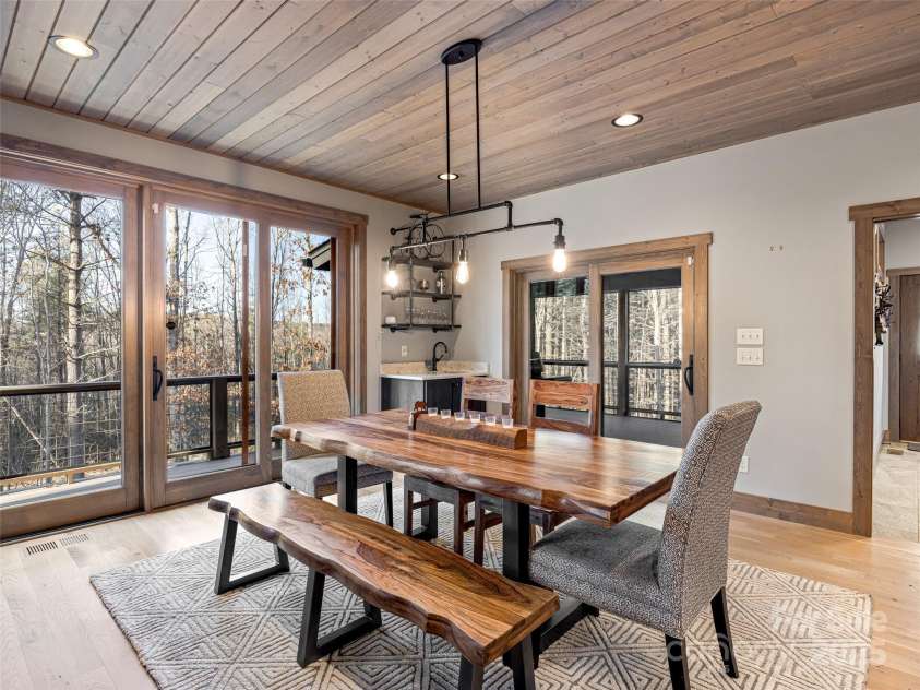 103 Duck Hope Drive, Hendersonville, NC 28739.  MLS# CAR4226597, YatesRealty ID 3320. 