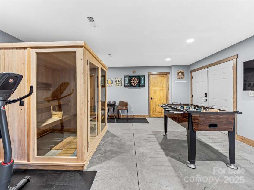 103 Duck Hope Drive, Hendersonville, NC 28739.  MLS# CAR4226597, YatesRealty ID 3320. 