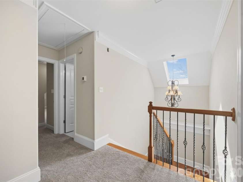 2409 Valelake Road, York, SC 29745.  MLS# CAR4345381, YatesRealty ID 3320. 2nd floor landing