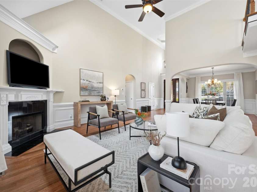 2409 Valelake Road, York, SC 29745.  MLS# CAR4345381, YatesRealty ID 3320. Living Room