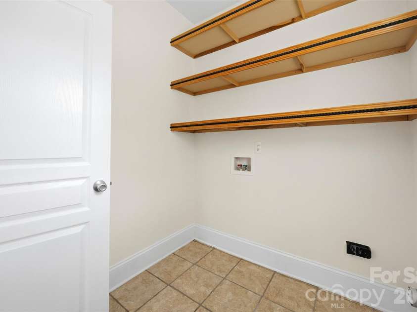2409 Valelake Road, York, SC 29745.  MLS# CAR4345381, YatesRealty ID 3320. Main floor laundry