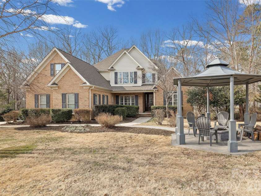 2409 Valelake Road, York, SC 29745.  MLS# CAR4345381, YatesRealty ID 3320. Welcome home!