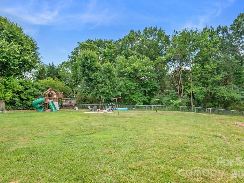 127 Ridge Run, Marshville, NC 28103.  MLS# CAR4393134, YatesRealty ID 33200. 