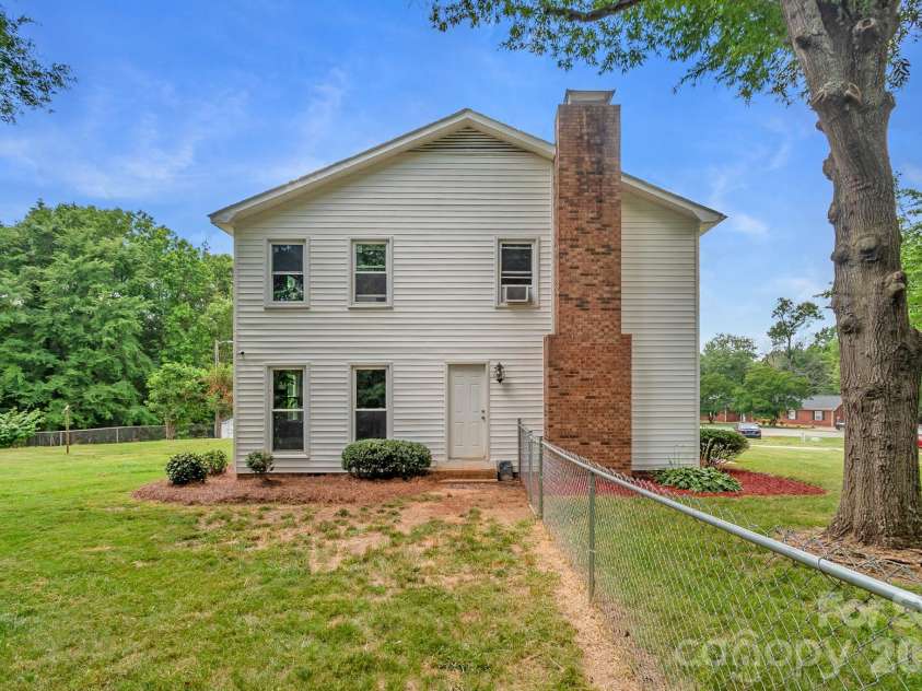 127 Ridge Run, Marshville, NC 28103.  MLS# CAR4393134, YatesRealty ID 33200. 