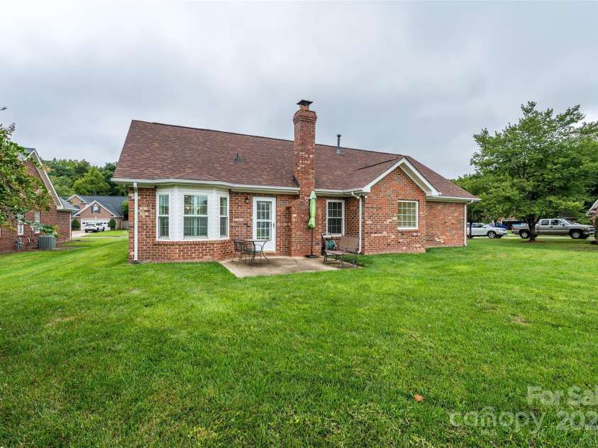 12617 Hill Pine Road, Midland, NC 28107.  MLS# CAR4291136, YatesRealty ID 33201. Full brick exterior makes for a low maintenance lifestyle.