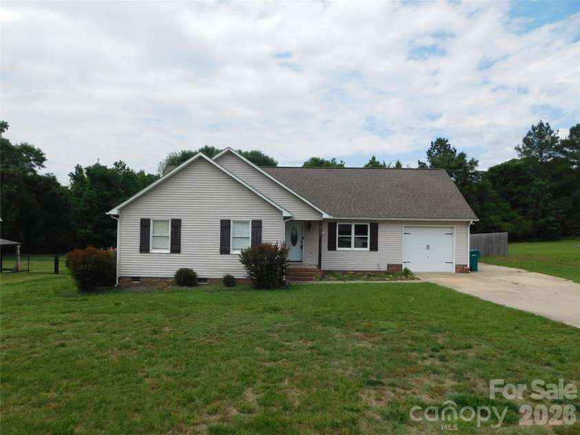 2707 Plantation Way, Albemarle, NC 28001.  MLS# CAR4390049, YatesRealty ID 33203. Front view