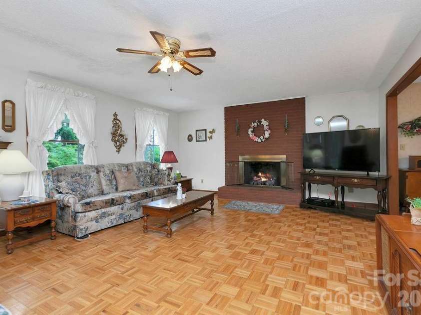 106 Flora Lina Drive, Brevard, NC 28712.  MLS# CAR4397002, YatesRealty ID 33206. 