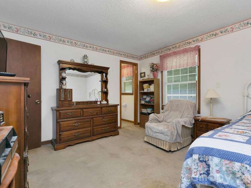 106 Flora Lina Drive, Brevard, NC 28712.  MLS# CAR4397002, YatesRealty ID 33206. 