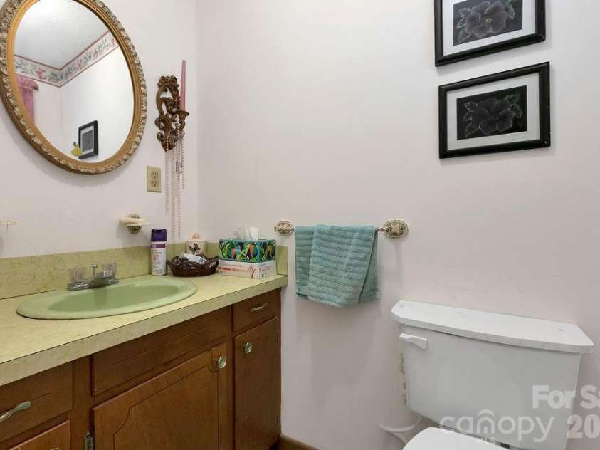 106 Flora Lina Drive, Brevard, NC 28712.  MLS# CAR4397002, YatesRealty ID 33206. 