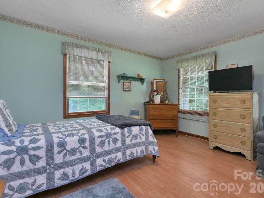 106 Flora Lina Drive, Brevard, NC 28712.  MLS# CAR4397002, YatesRealty ID 33206. 