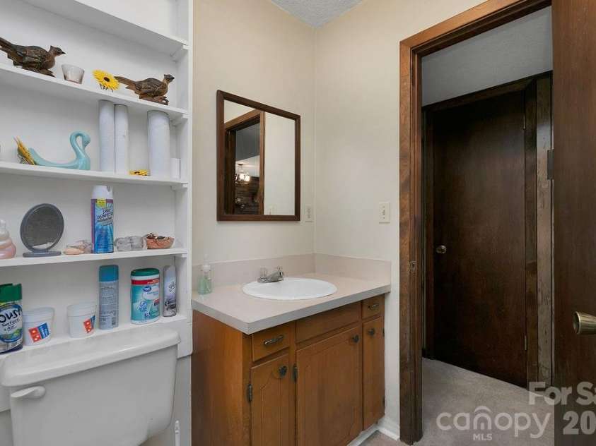 106 Flora Lina Drive, Brevard, NC 28712.  MLS# CAR4397002, YatesRealty ID 33206. 