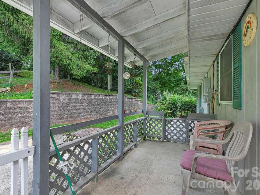 106 Flora Lina Drive, Brevard, NC 28712.  MLS# CAR4397002, YatesRealty ID 33206. Covered Main Level Entry