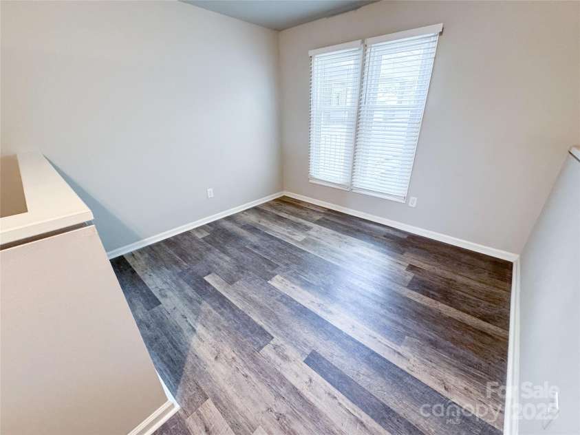 9211 Ravenwing Drive, Charlotte, NC 28262.  MLS# CAR4294301, YatesRealty ID 33206. 