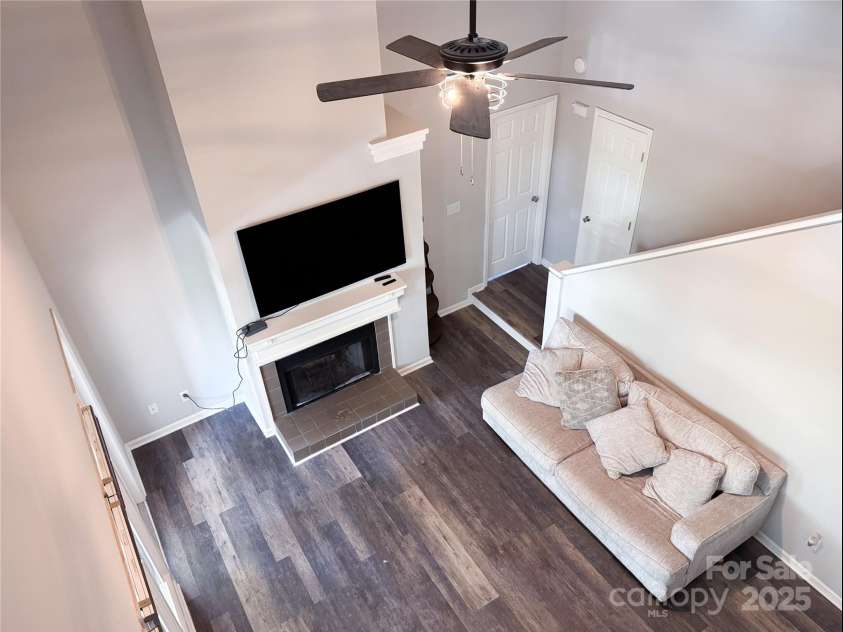 9211 Ravenwing Drive, Charlotte, NC 28262.  MLS# CAR4294301, YatesRealty ID 33206. 