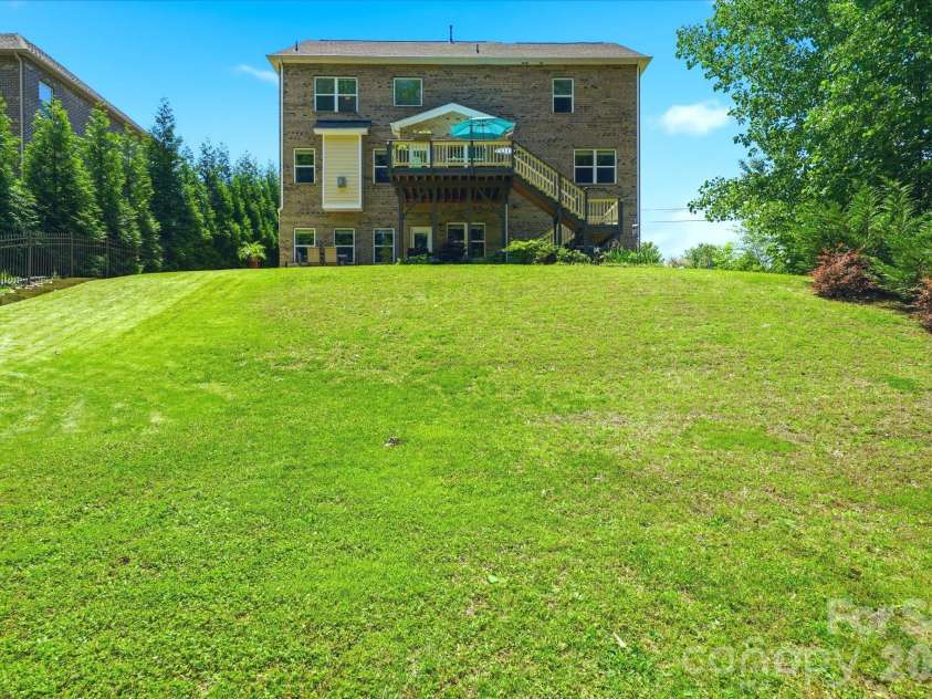 21904 Torrence Chapel Road, Cornelius, NC 28031.  MLS# CAR4380409, YatesRealty ID 33207. 
