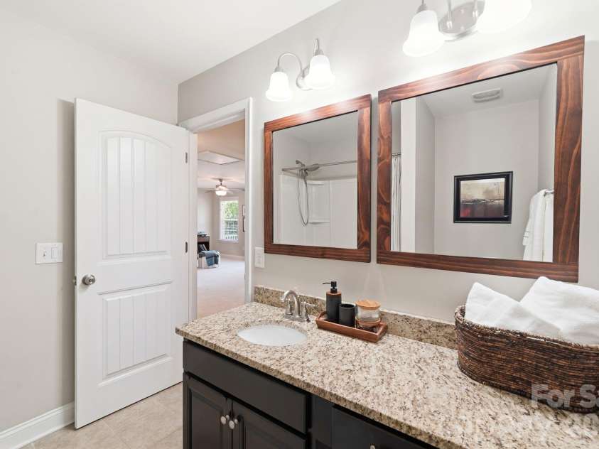 21904 Torrence Chapel Road, Cornelius, NC 28031.  MLS# CAR4380409, YatesRealty ID 33207. Hall Bath (2nd Floor)
