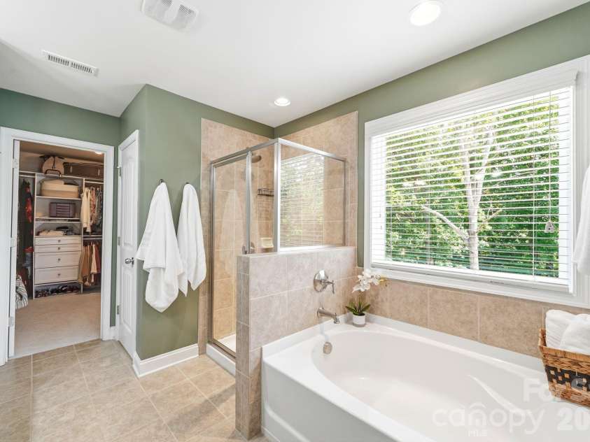 21904 Torrence Chapel Road, Cornelius, NC 28031.  MLS# CAR4380409, YatesRealty ID 33207. Primary Bathroom