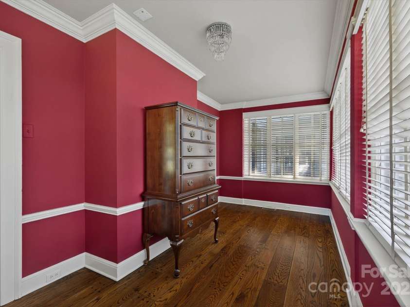 407 Highland Avenue, Lenoir, NC 28645.  MLS# CAR4284835, YatesRealty ID 33207. 