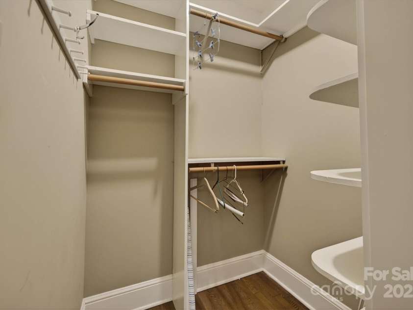 407 Highland Avenue, Lenoir, NC 28645.  MLS# CAR4284835, YatesRealty ID 33207. 