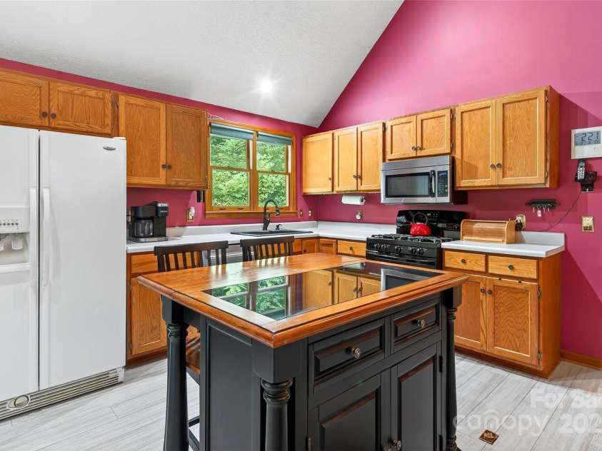 349 Quarry Trail, Old Fort, NC 28762.  MLS# CAR4291965, YatesRealty ID 33208. 