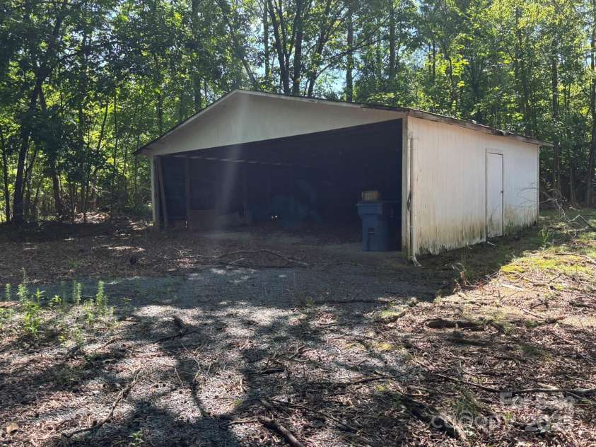 116 Ingram Street, Mount Gilead, NC 27306.  MLS# CAR4289012, YatesRealty ID 33209. 