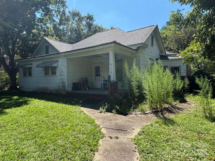 116 Ingram Street, Mount Gilead, NC 27306.  MLS# CAR4289012, YatesRealty ID 33209. 