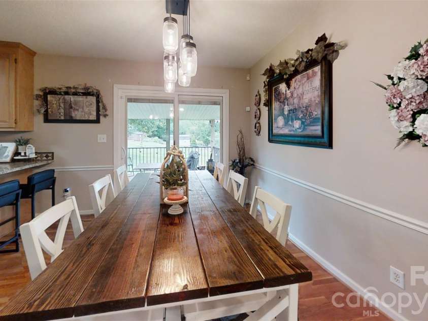 1323 Worthington Place, Lincolnton, NC 28092.  MLS# CAR4388518, YatesRealty ID 33209. 