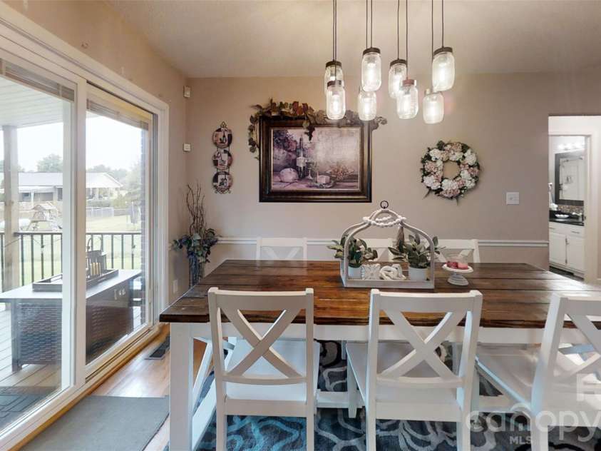 1323 Worthington Place, Lincolnton, NC 28092.  MLS# CAR4388518, YatesRealty ID 33209. 