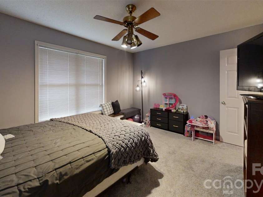 1323 Worthington Place, Lincolnton, NC 28092.  MLS# CAR4388518, YatesRealty ID 33209. 