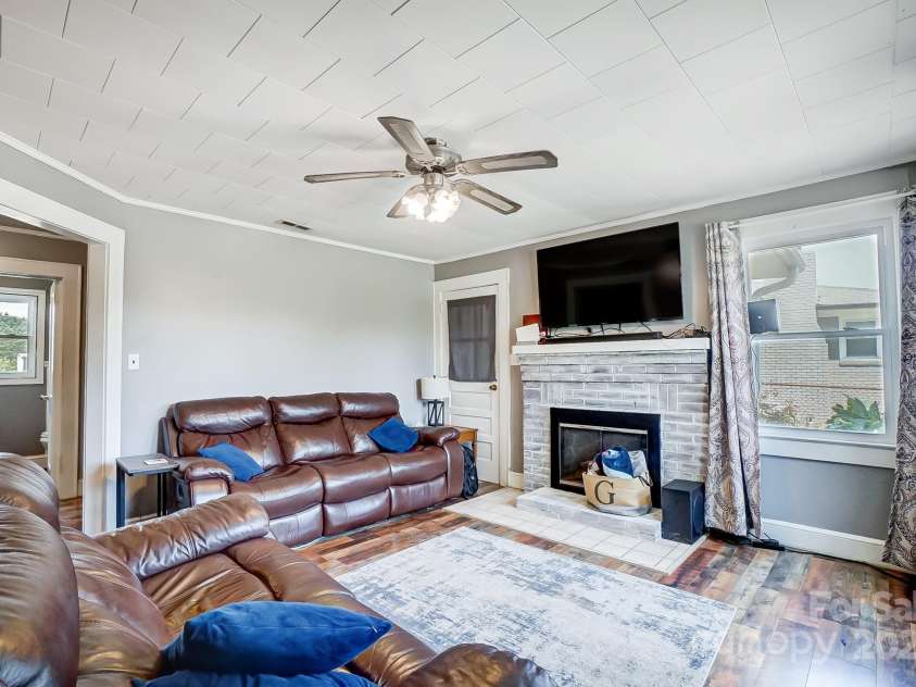 115 Abernathy Street, Mount Holly, NC 28120.  MLS# CAR4181157, YatesRealty ID 3321. Living Room