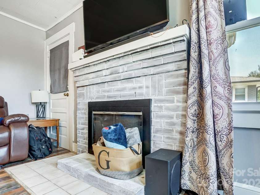 115 Abernathy Street, Mount Holly, NC 28120.  MLS# CAR4181157, YatesRealty ID 3321. Living Room