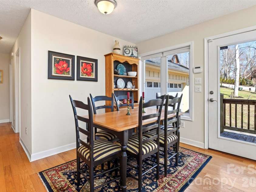 741 Blue Ridge Drive, Marion, NC 28752.  MLS# CAR4350929, YatesRealty ID 3321. 